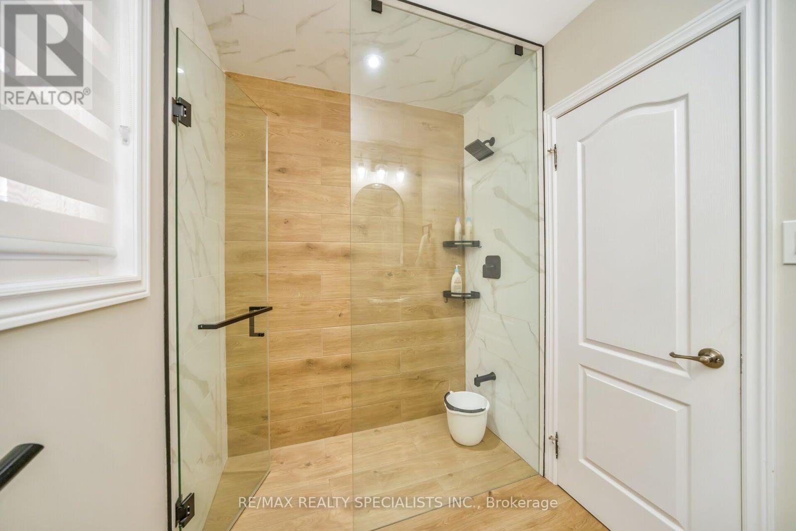 76 Midsummer Drive, Brampton, Ontario  L6P 3E4 - Photo 23 - W13783024