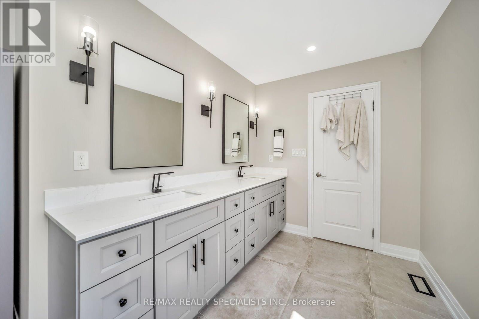 76 Midsummer Drive, Brampton, Ontario  L6P 3E4 - Photo 33 - W13783024