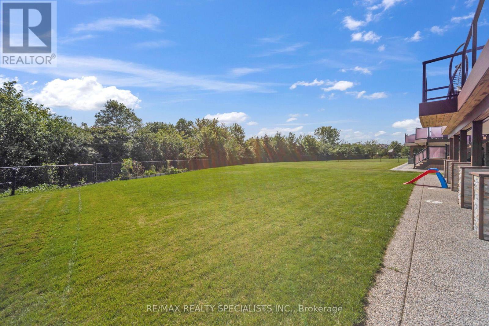 76 Midsummer Drive, Brampton, Ontario  L6P 3E4 - Photo 48 - W13783024