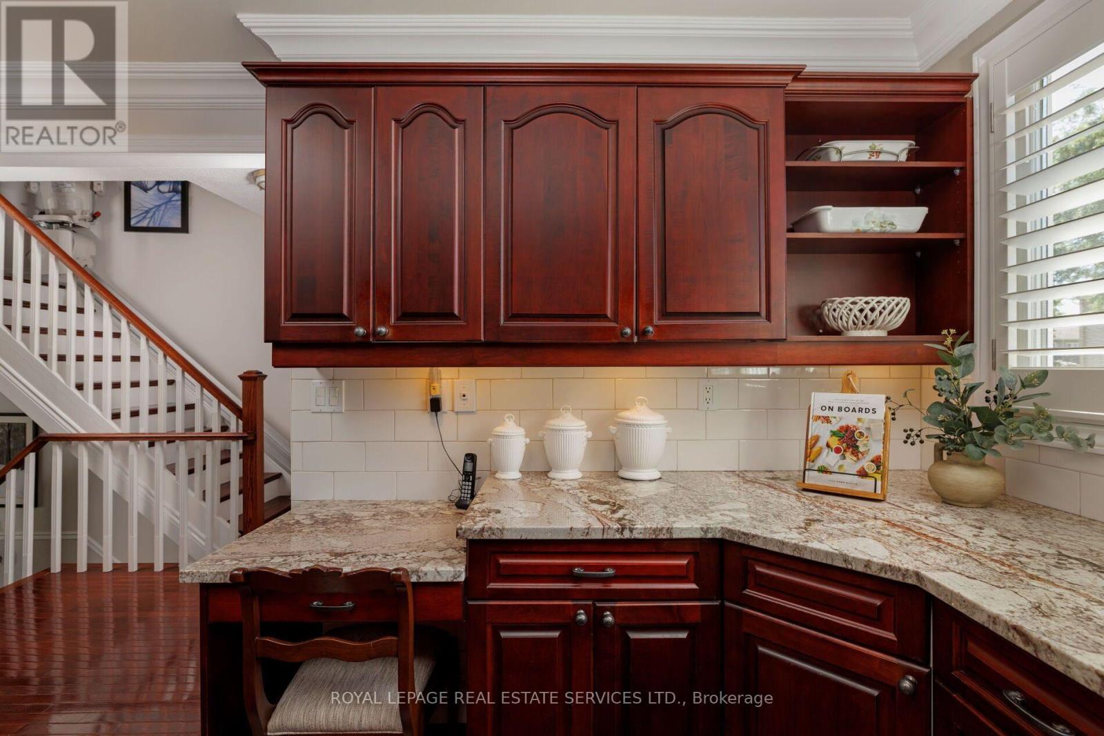 2236 - 2236 Marine Drive, Oakville, Ontario  L6L 1C1 - Photo 14 - W13783040