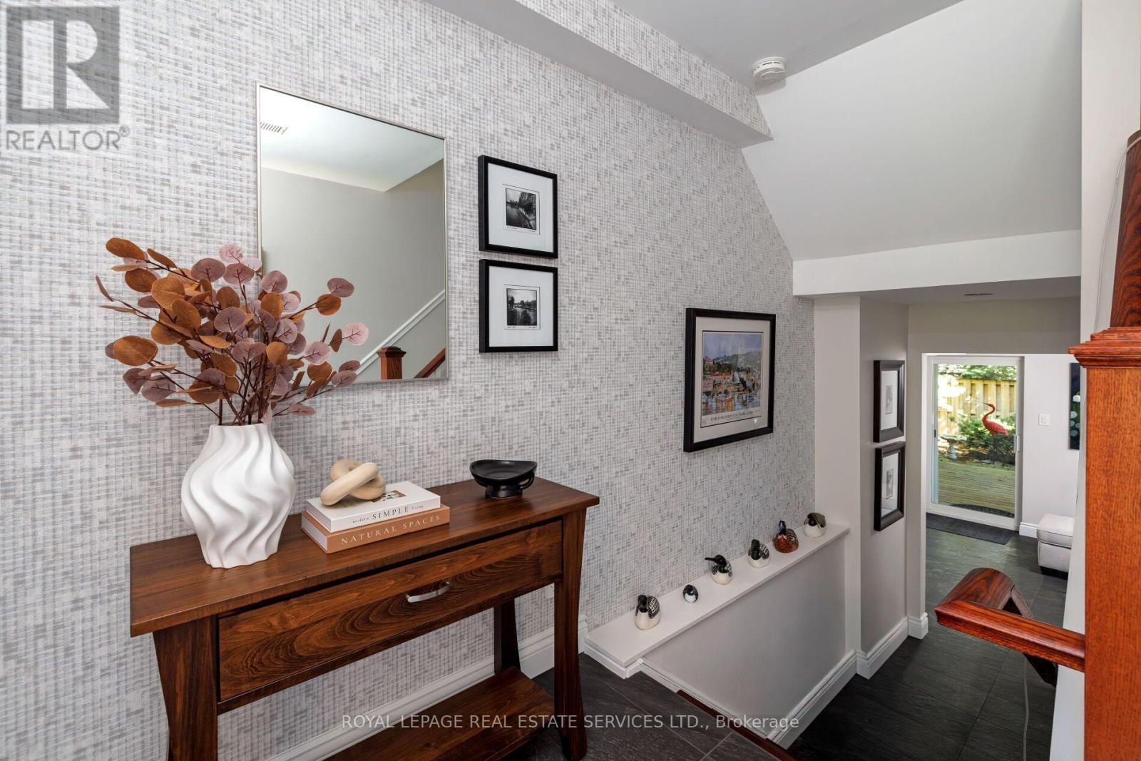 2236 - 2236 Marine Drive, Oakville, Ontario  L6L 1C1 - Photo 3 - W13783040
