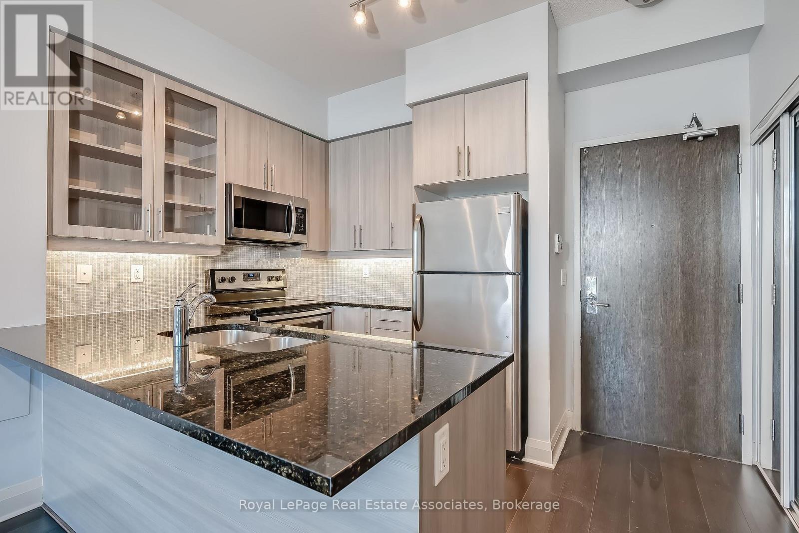 513 - 1185 The Queensway, Toronto, Ontario  M8Z 0C6 - Photo 5 - W13783052