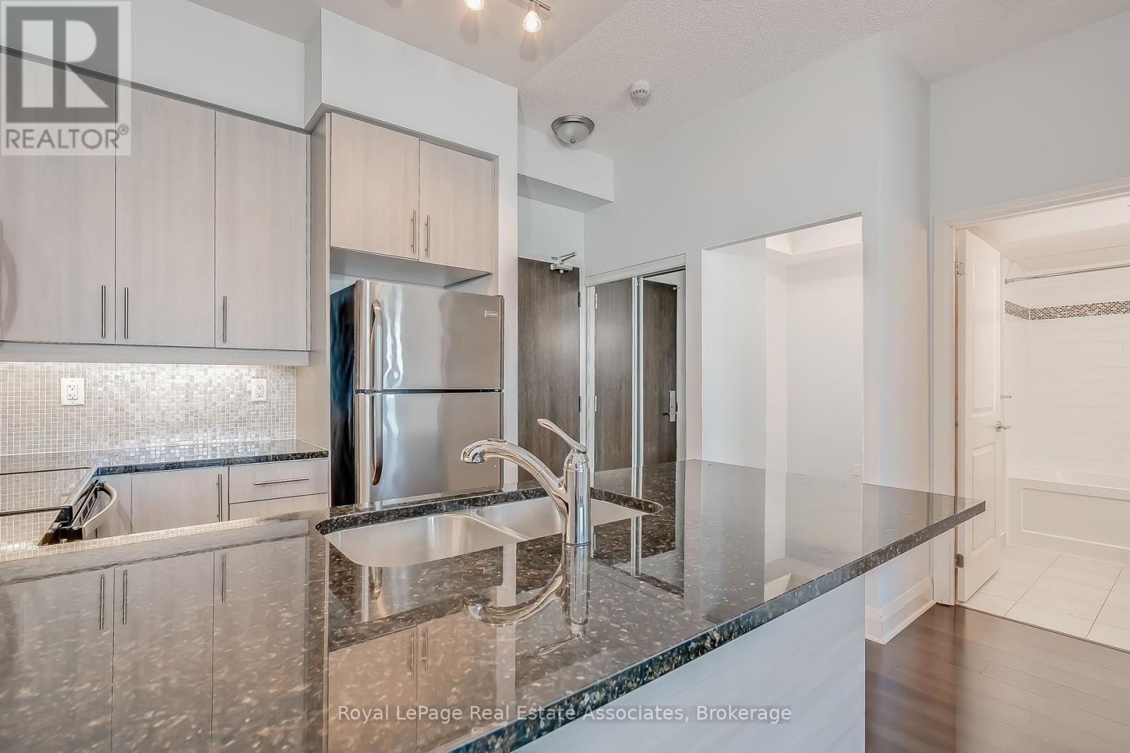 513 - 1185 The Queensway, Toronto, Ontario  M8Z 0C6 - Photo 7 - W13783052