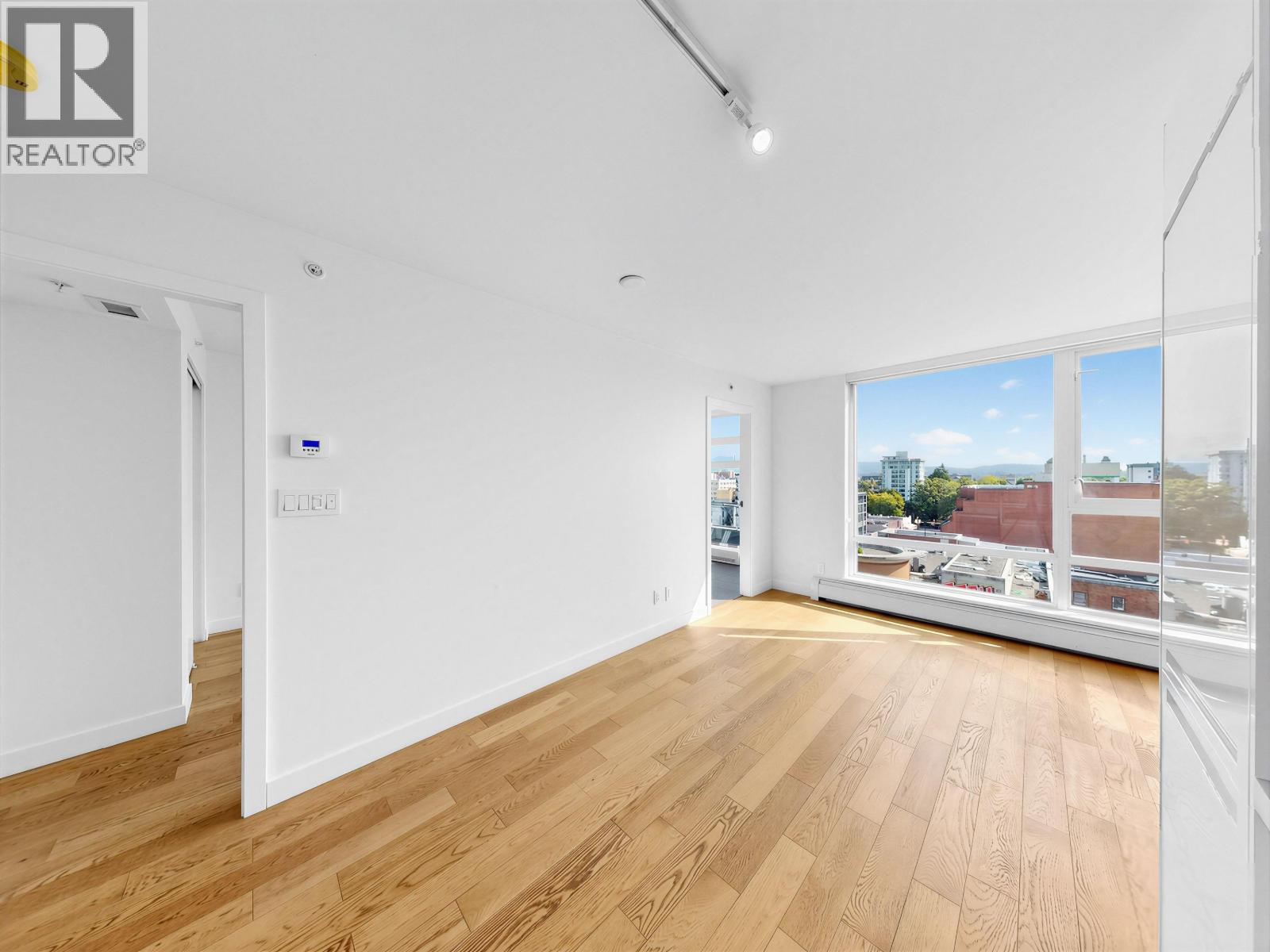 1608 188 Keefer Street, Vancouver, British Columbia  V6A 0E3 - Photo 2 - R3164974