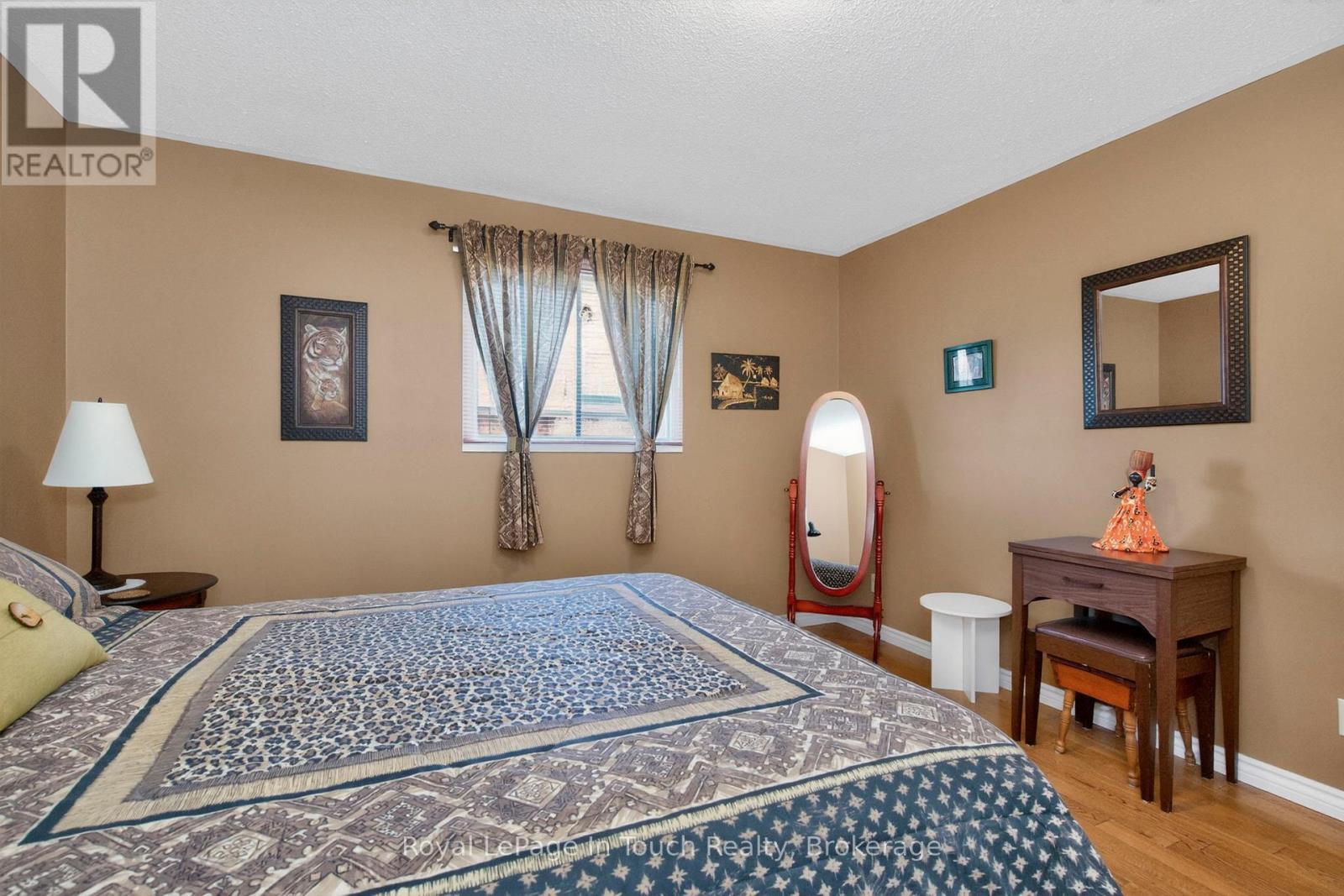 101 Peel Street, Penetanguishene, Ontario  L9M 1C3 - Photo 15 - S13152392