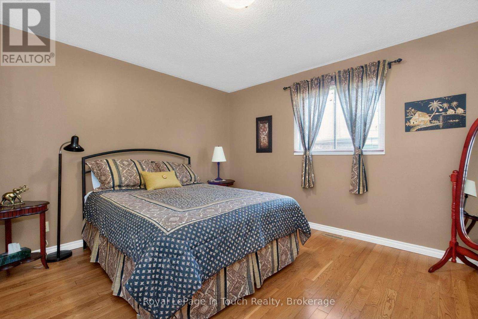 101 Peel Street, Penetanguishene, Ontario  L9M 1C3 - Photo 14 - S13152392