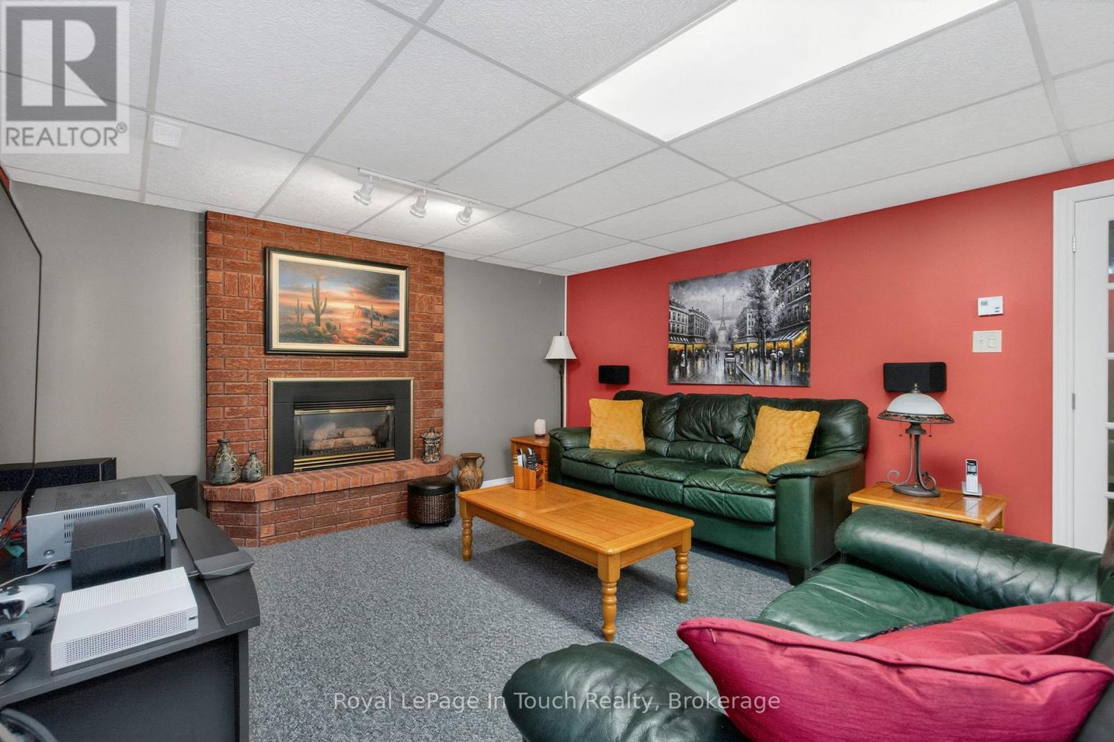 101 Peel Street, Penetanguishene, Ontario  L9M 1C3 - Photo 31 - S13152392