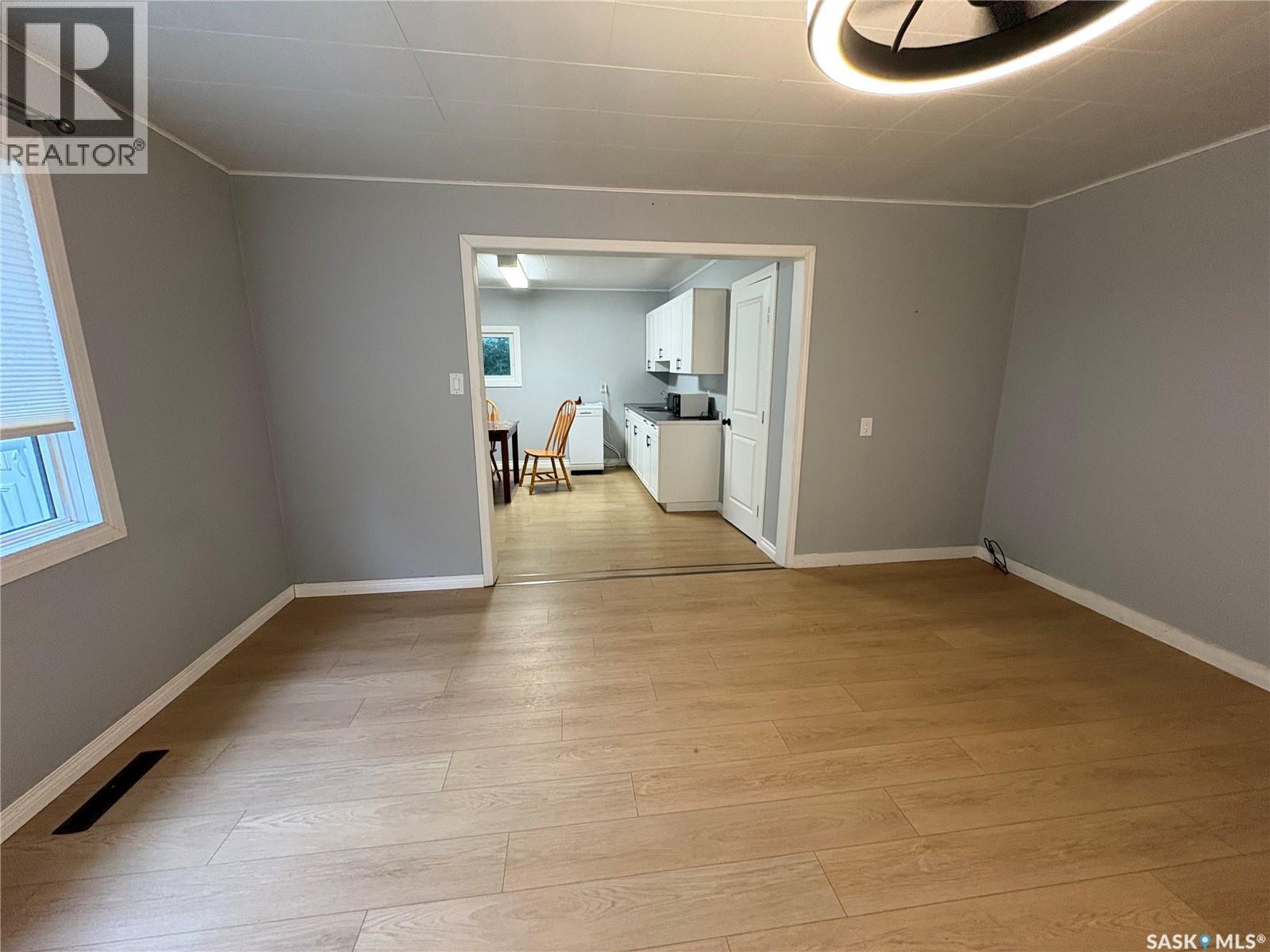229 2nd Street Nw, Wadena, Saskatchewan  S0A 4J0 - Photo 2 - SK048456