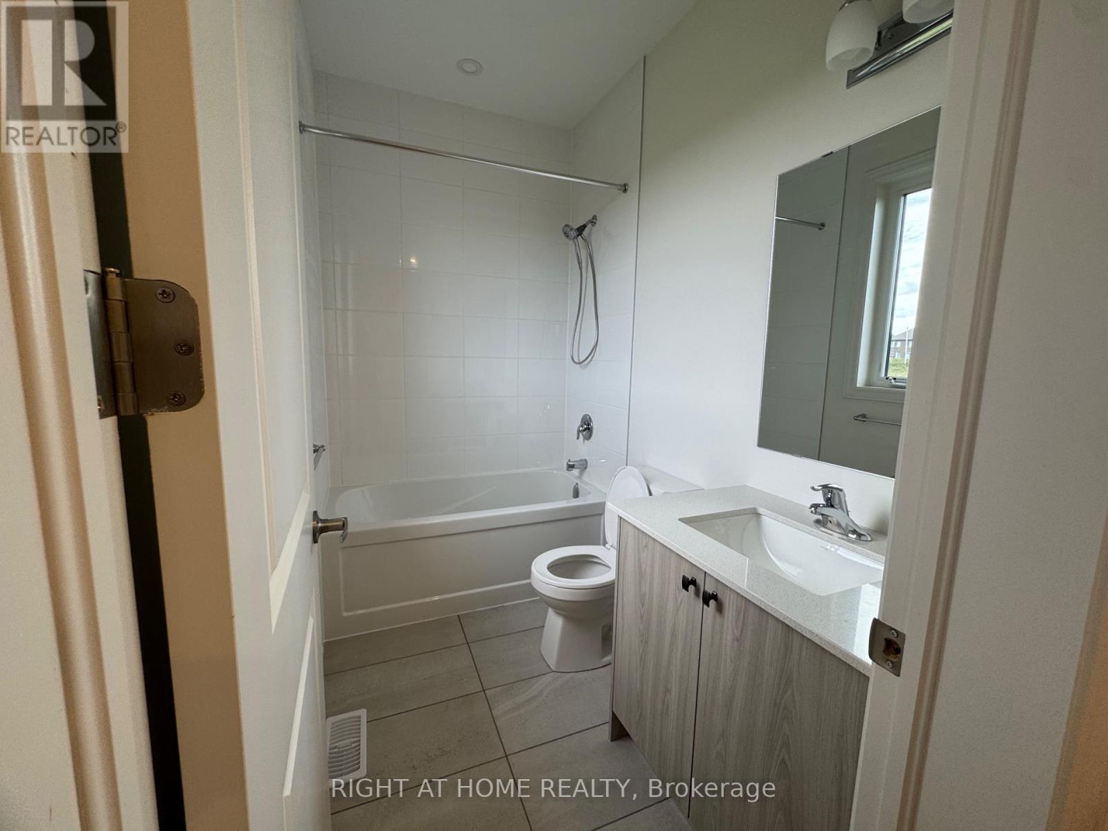 Main - 60 Debois Street, Kawartha Lakes, Ontario  K9V 6A9 - Photo 35 - X13782796
