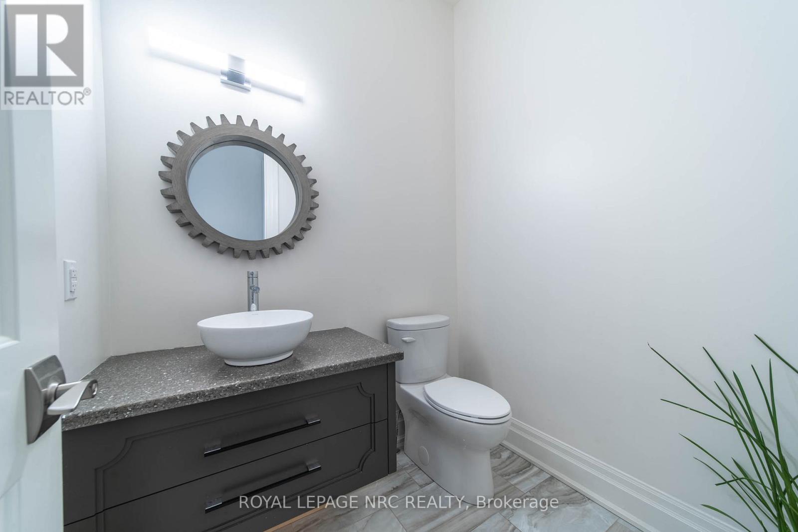 5 Autumn Avenue, Thorold (Rolling Meadows), Ontario  L2V 0B6 - Photo 14 - X13783112