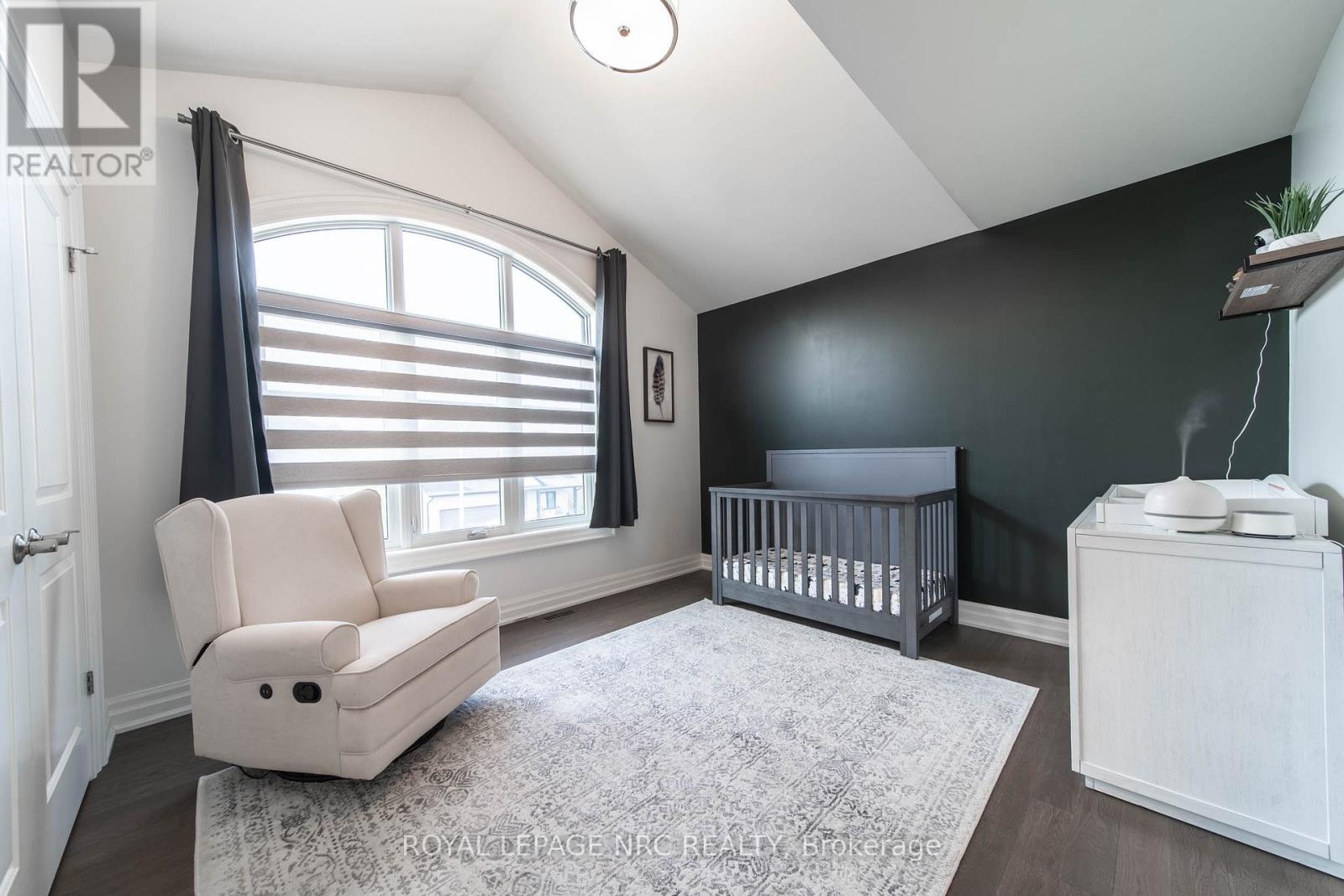 5 Autumn Avenue, Thorold (Rolling Meadows), Ontario  L2V 0B6 - Photo 18 - X13783112