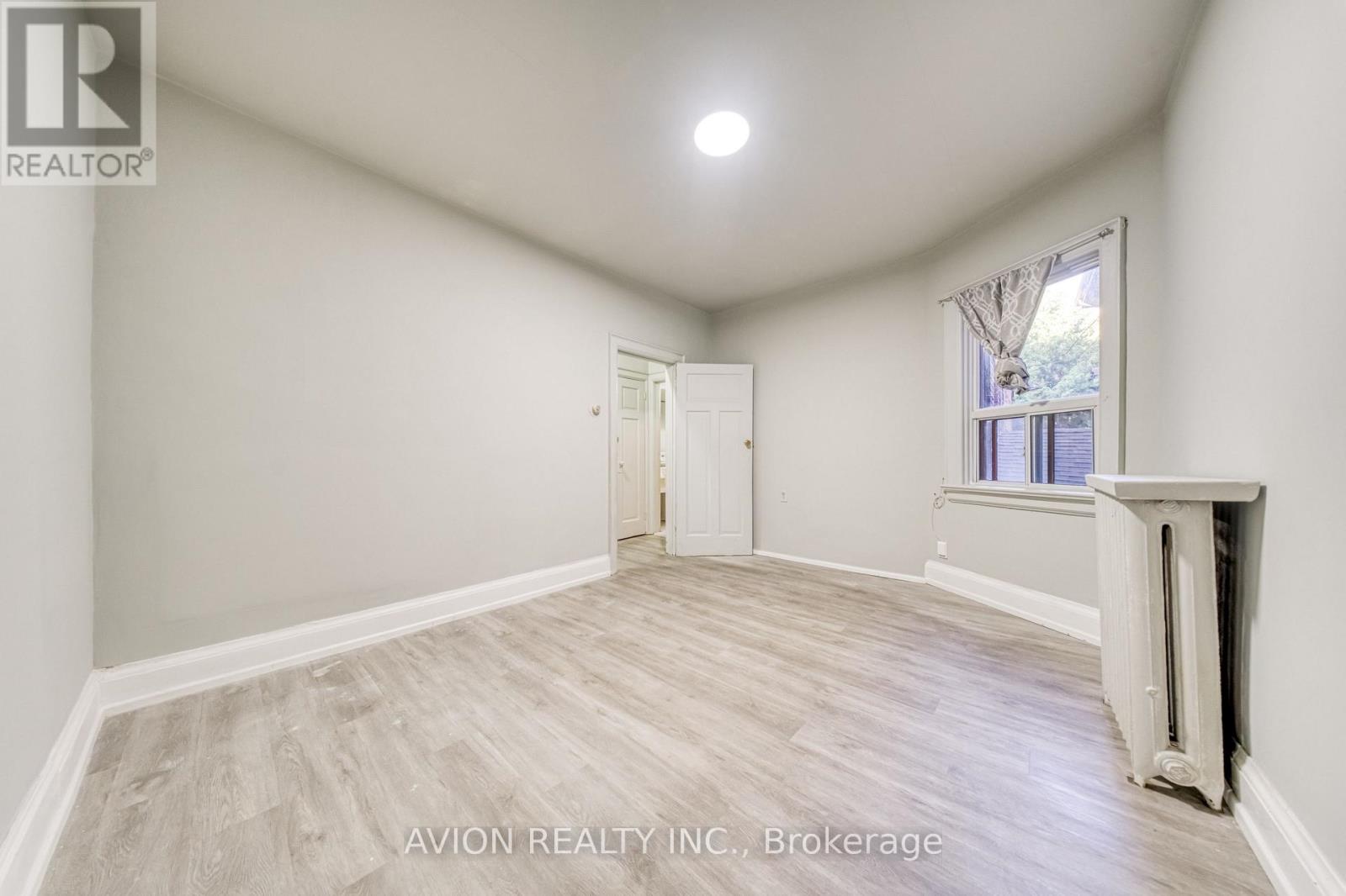 54 Ryerson Avenue, Toronto, Ontario  M5T 2P5 - Photo 13 - C13783068