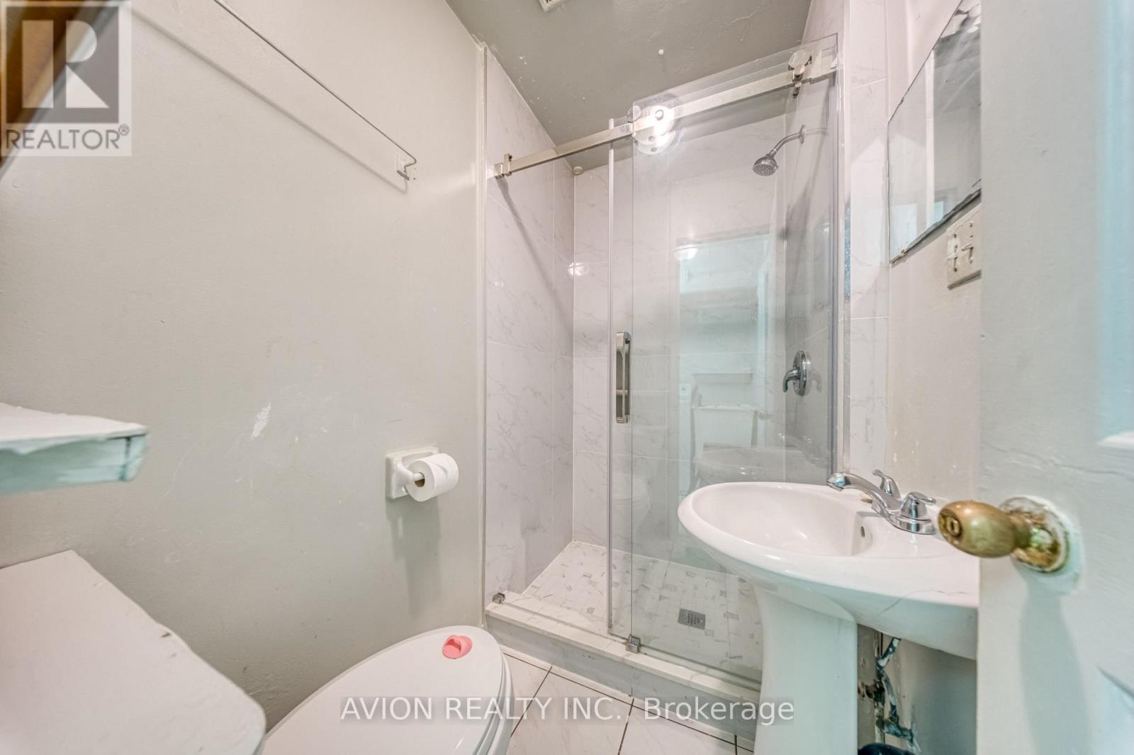 54 Ryerson Avenue, Toronto, Ontario  M5T 2P5 - Photo 15 - C13783068