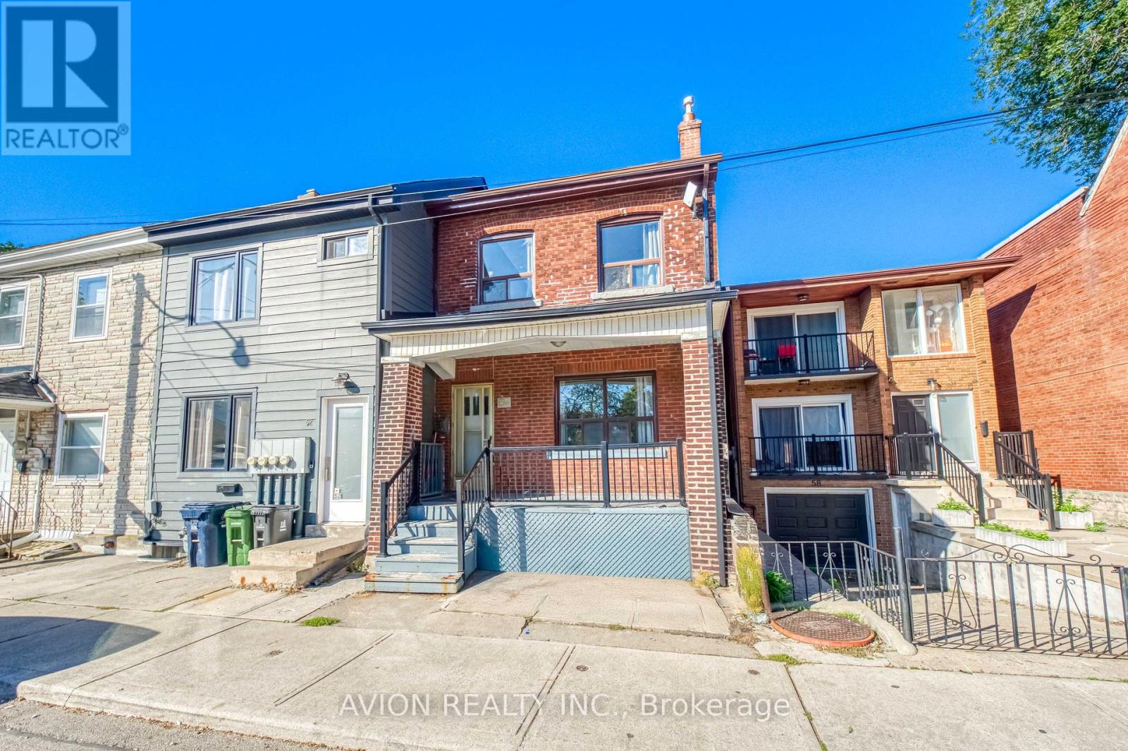 54 Ryerson Avenue, Toronto, Ontario  M5T 2P5 - Photo 2 - C13783068