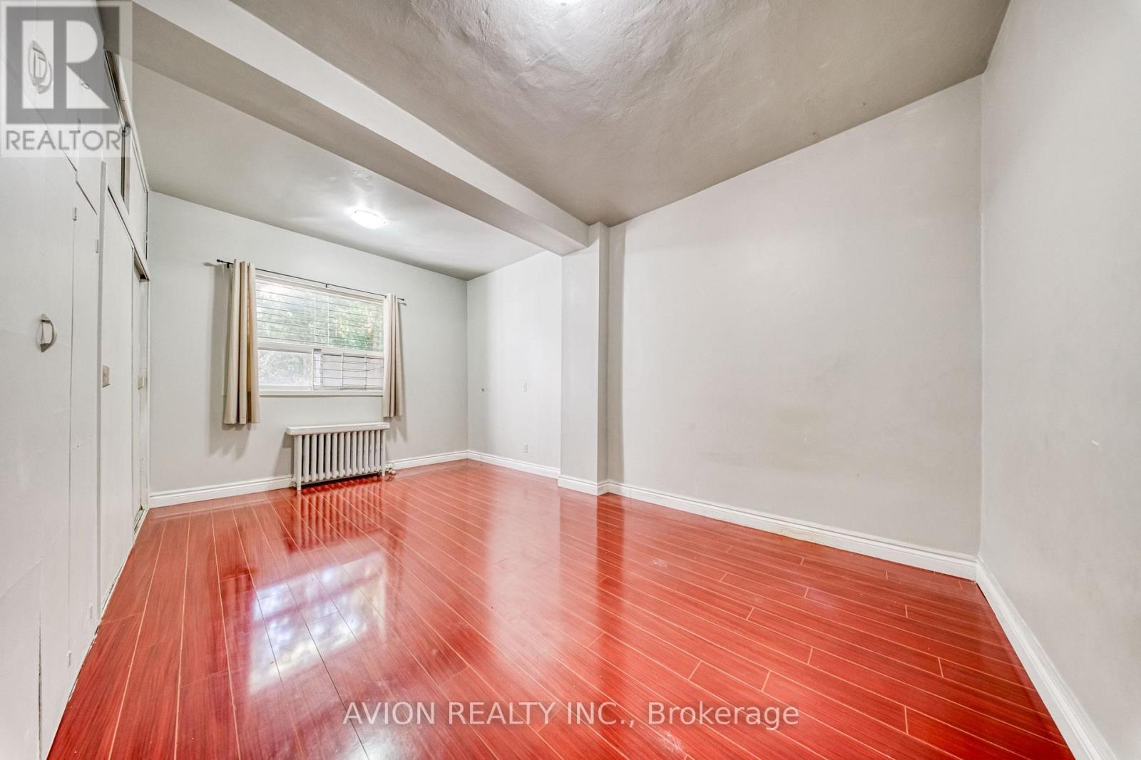 54 Ryerson Avenue, Toronto, Ontario  M5T 2P5 - Photo 8 - C13783068