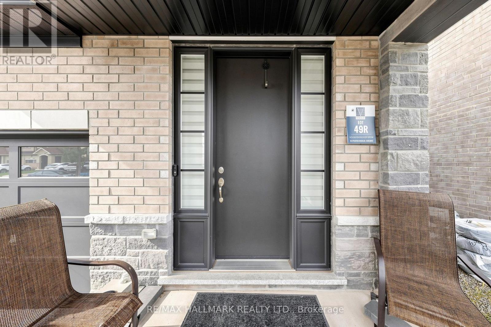 6 PETER HOGG COURT, Whitby, Ontario
