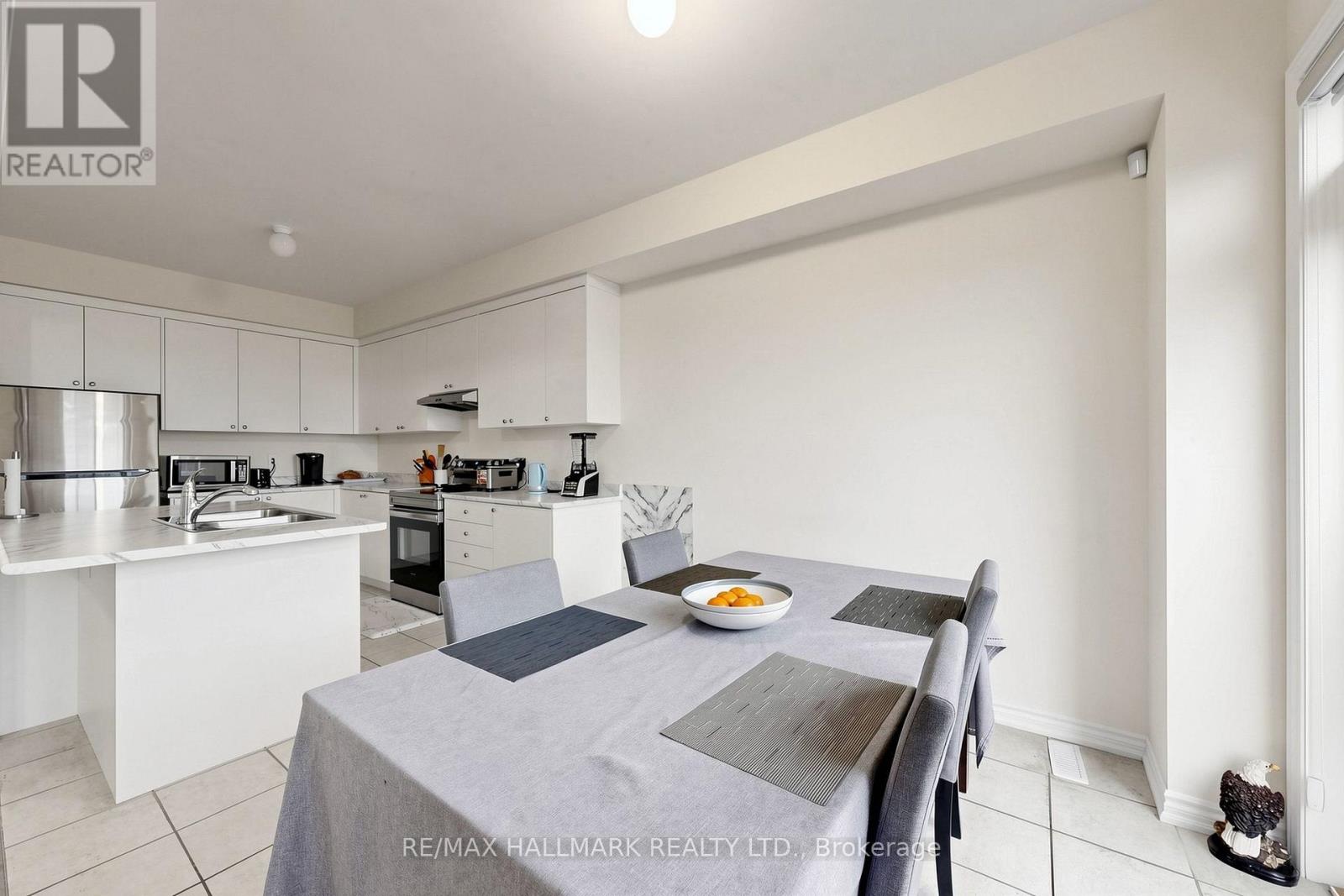 6 Peter Hogg Court, Whitby, Ontario  L1P 0N1 - Photo 19 - E13783072