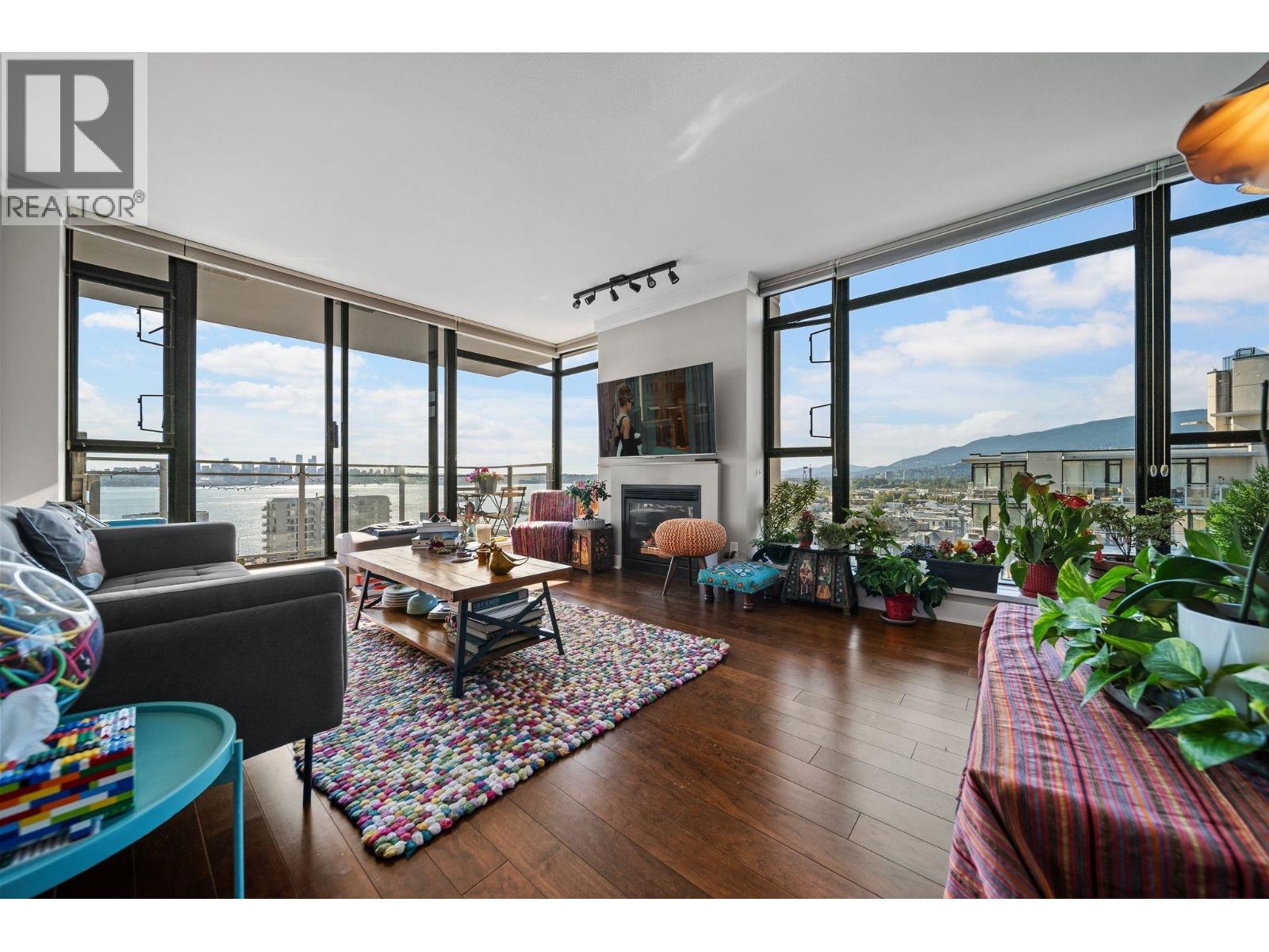 1404 155 W 1st Street, North Vancouver, British Columbia  V7M 3N8 - Photo 4 - R3165322