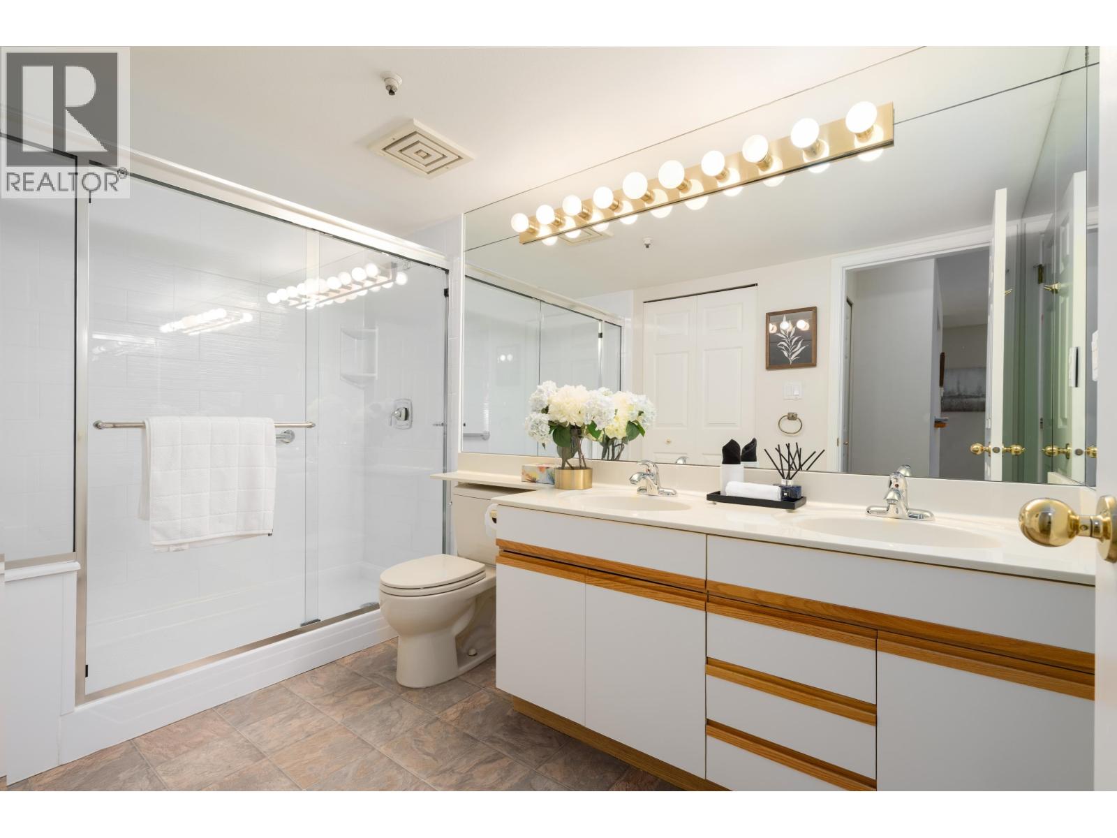 E106 628 W 12th Avenue, Vancouver, British Columbia  V5Z 1M8 - Photo 19 - R3165323