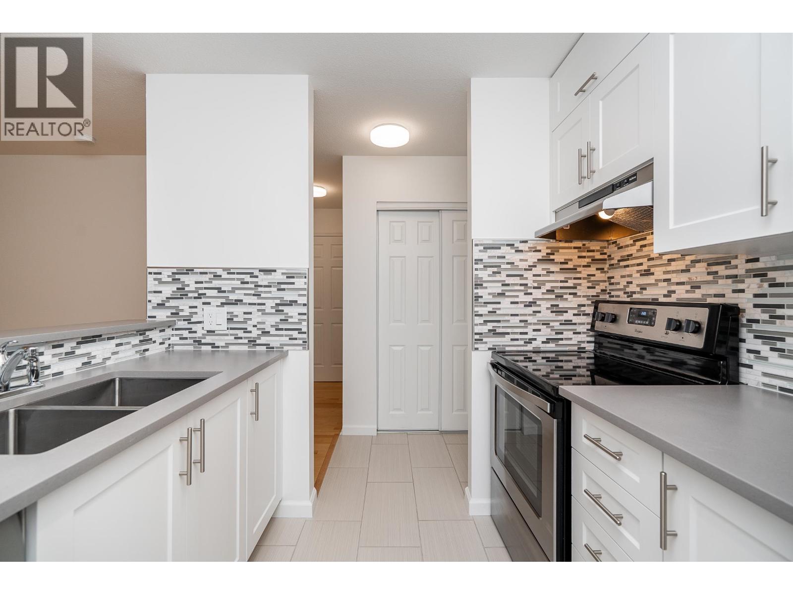 302 5577 Smith Avenue, Burnaby, British Columbia  V5H 2K7 - Photo 13 - R3165325