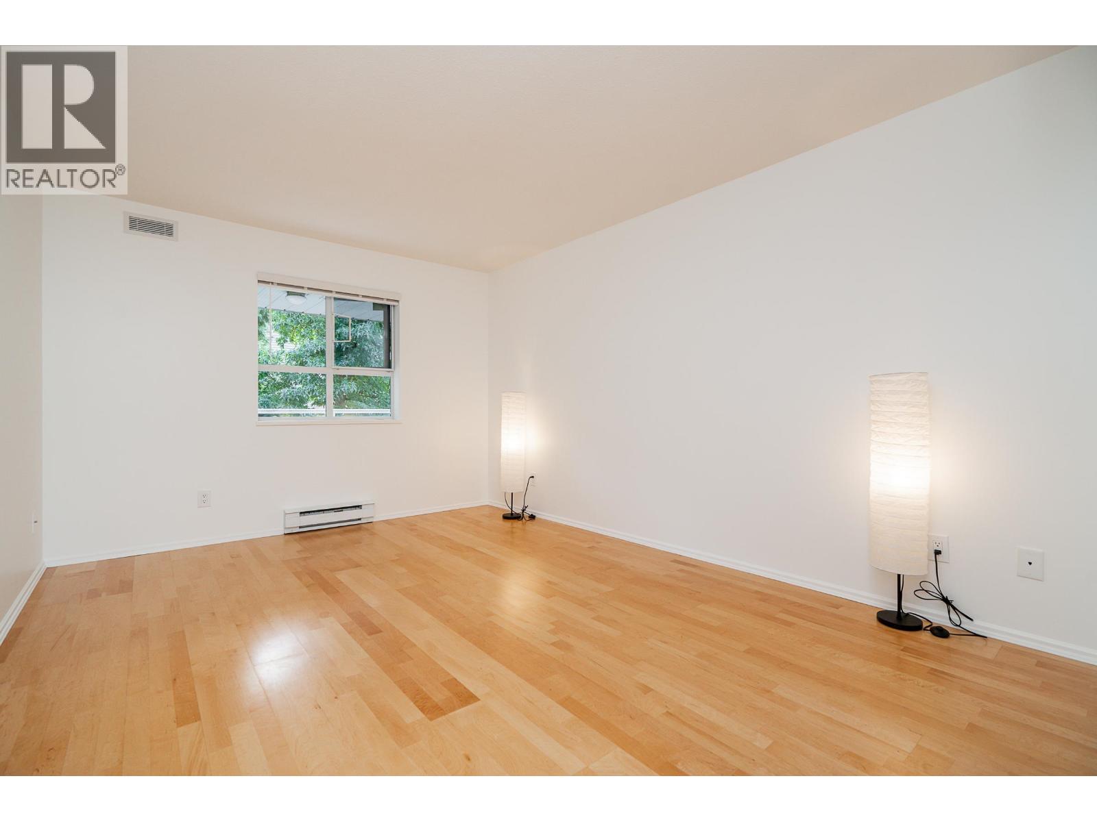 302 5577 Smith Avenue, Burnaby, British Columbia  V5H 2K7 - Photo 6 - R3165325