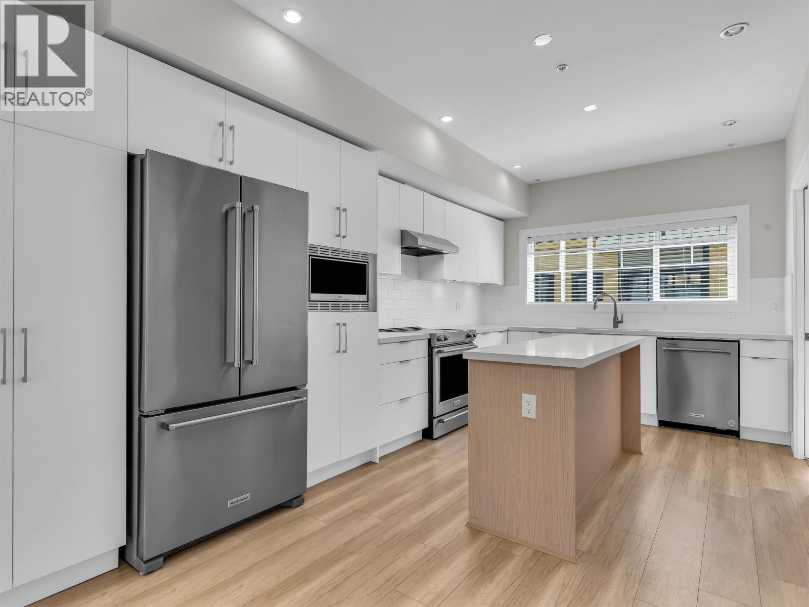 208 80 Elgin Street, Port Moody, British Columbia  V3H 0M6 - Photo 3 - R3165330