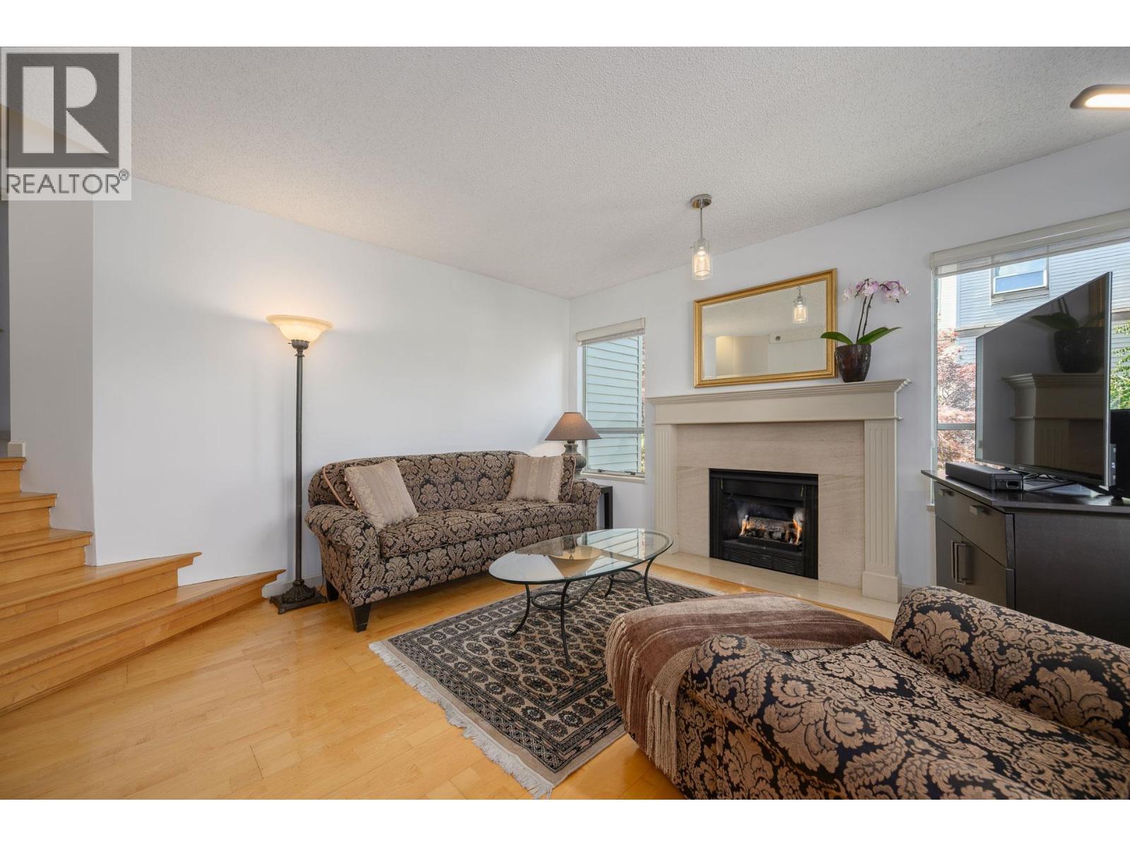 212 910 W 8th Avenue, Vancouver, British Columbia  V5Z 1E5 - Photo 3 - R3165332