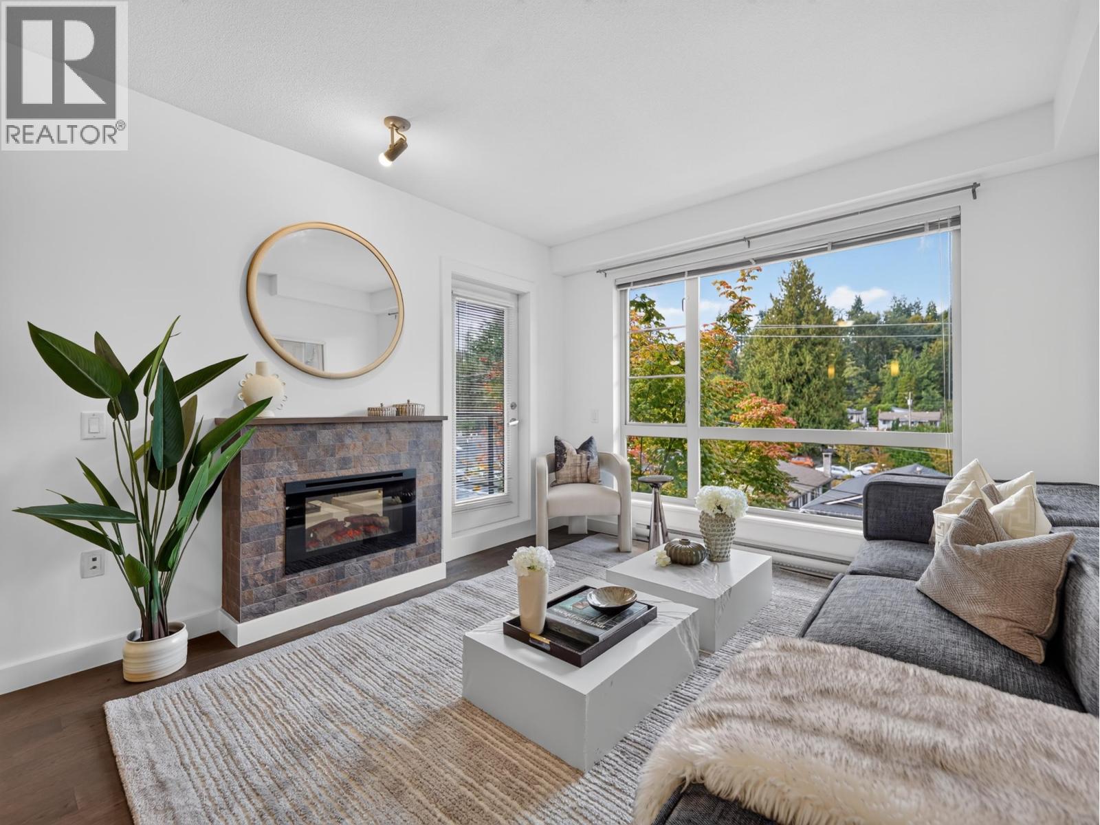 316 1330 MARINE DRIVE, north vancouver, British Columbia