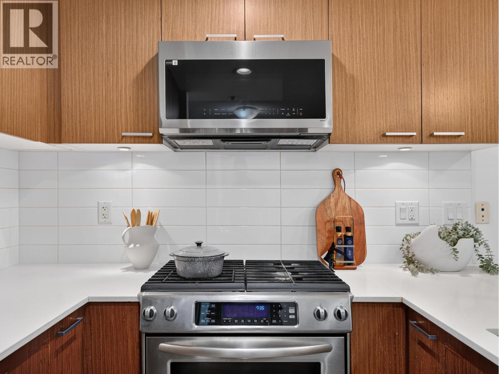 316 1330 Marine Drive, North Vancouver, British Columbia  V7L 2P7 - Photo 15 - R3165346