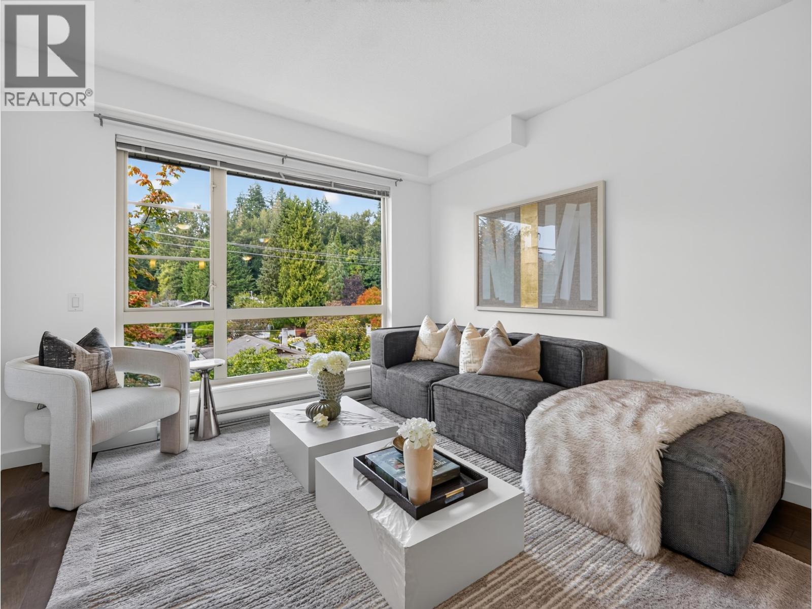 316 1330 Marine Drive, North Vancouver, British Columbia  V7L 2P7 - Photo 2 - R3165346