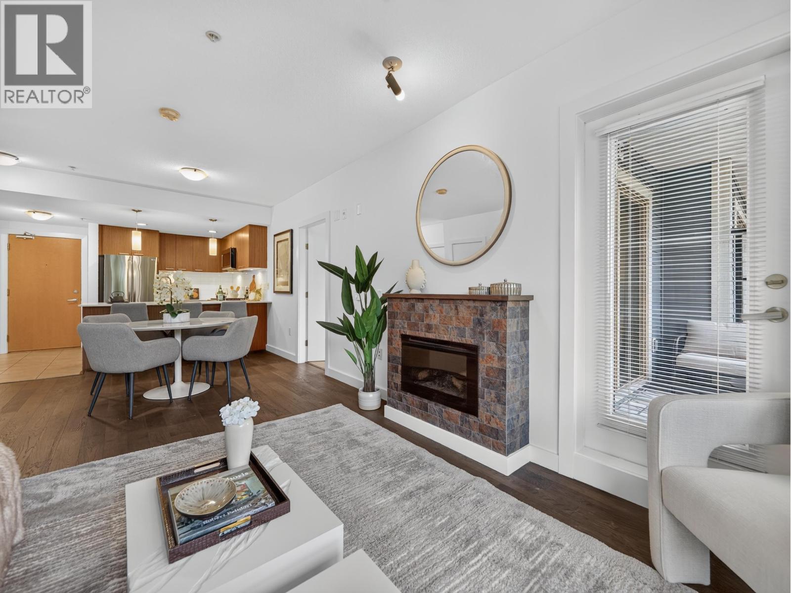 316 1330 Marine Drive, North Vancouver, British Columbia  V7L 2P7 - Photo 4 - R3165346