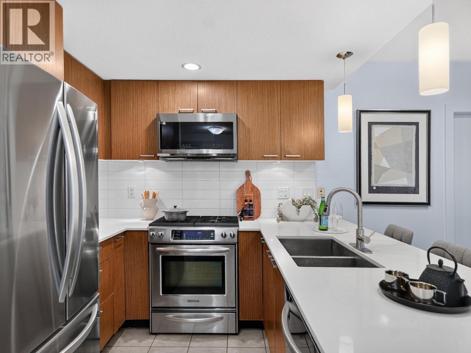 316 1330 Marine Drive, North Vancouver, British Columbia  V7L 2P7 - Photo 9 - R3165346