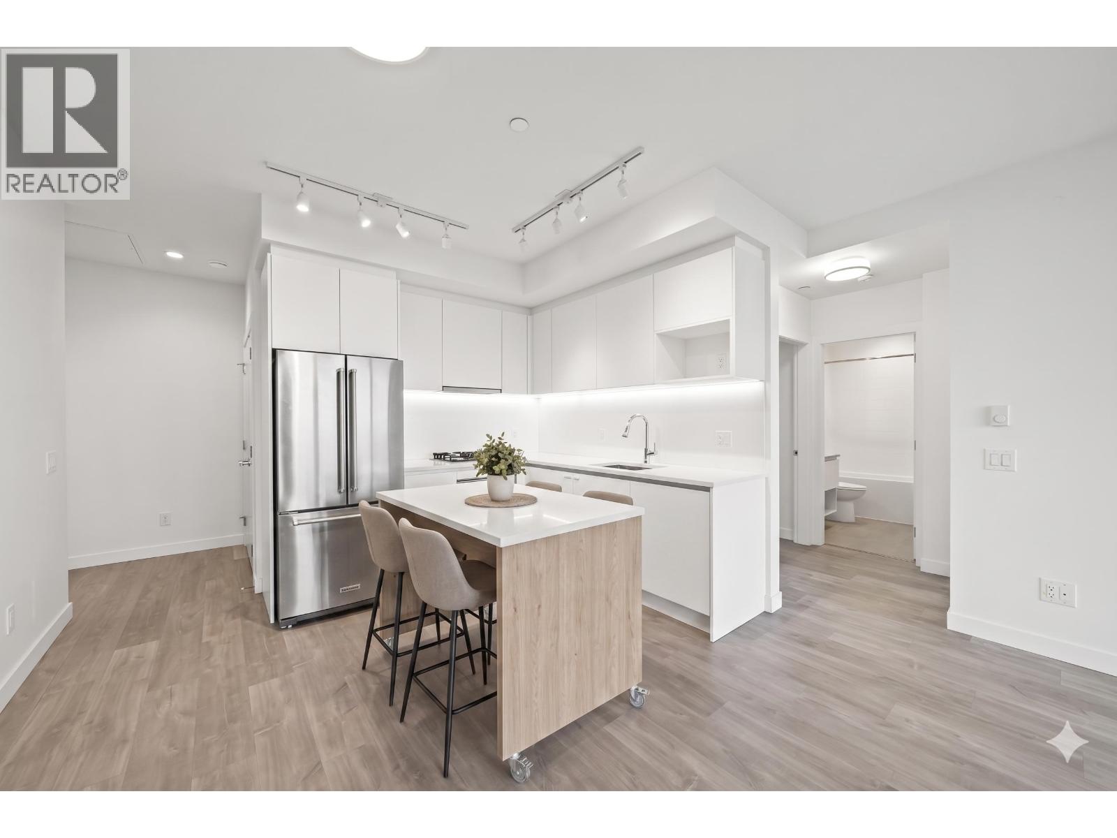3504 657 Whiting Way, Coquitlam, British Columbia  V3J 0J6 - Photo 11 - R3165351