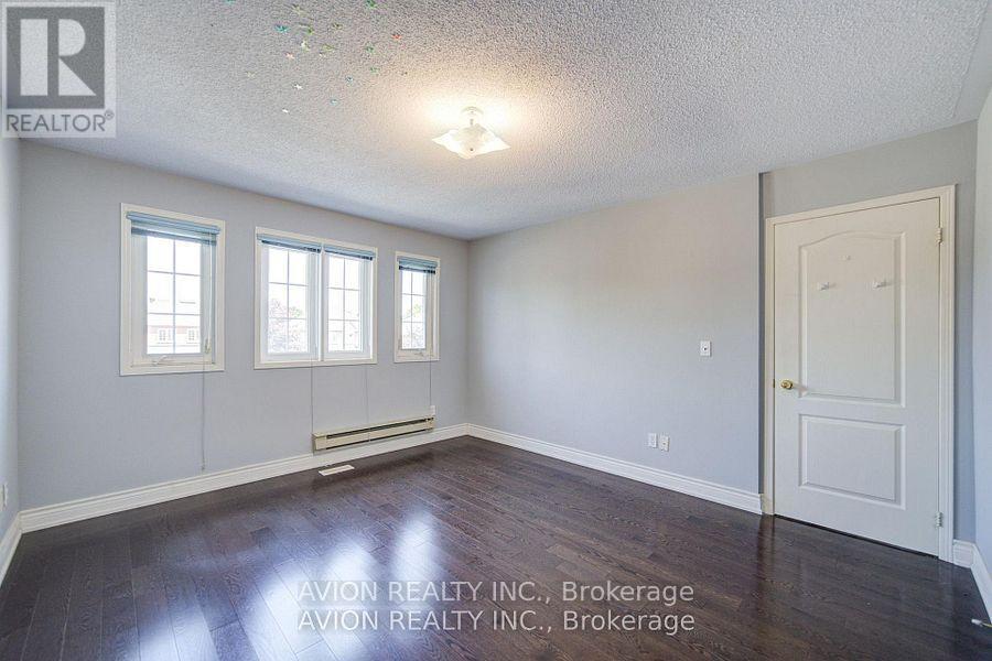 29 Charrington Crescent, Markham (Unionville), Ontario  L3R 0R2 - Photo 11 - N13783076