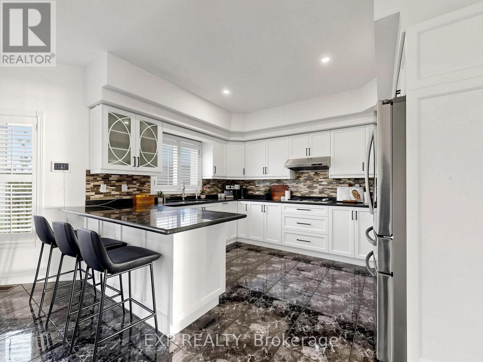 53 Alpha Court, Vaughan (Islington Woods), Ontario  L4L 8Y2 - Photo 34 - N13783104