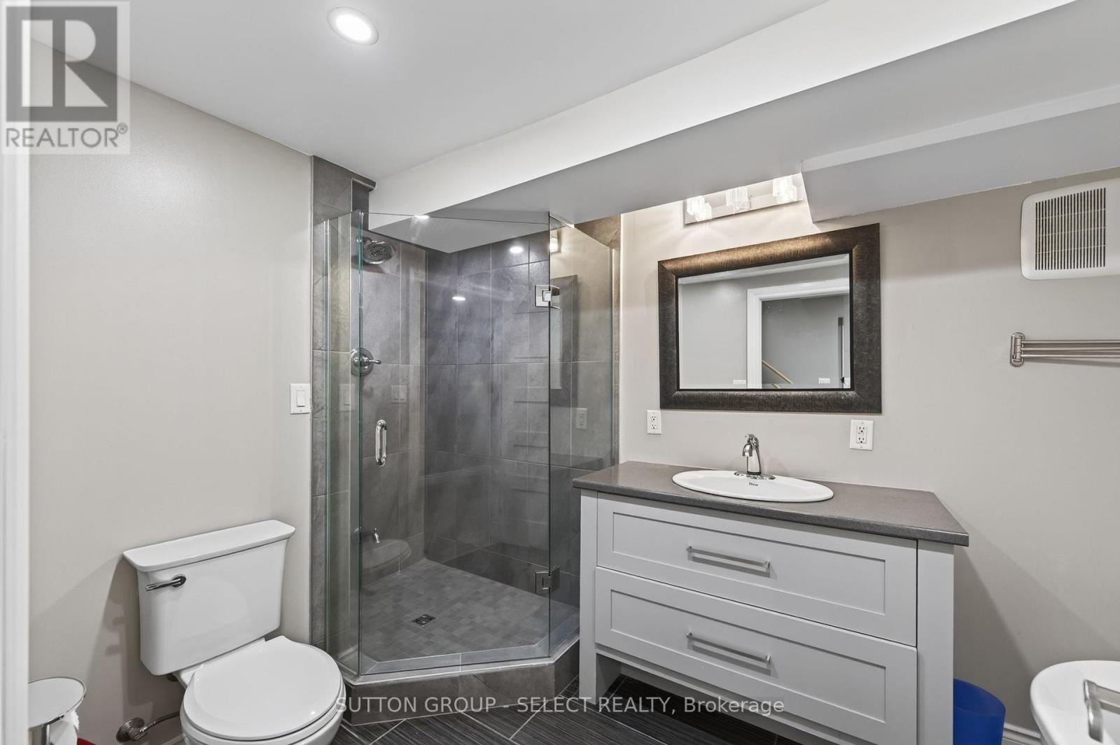 768 Franklinway Crescent, London North, Ontario  N6G 5C8 - Photo 40 - X13782614