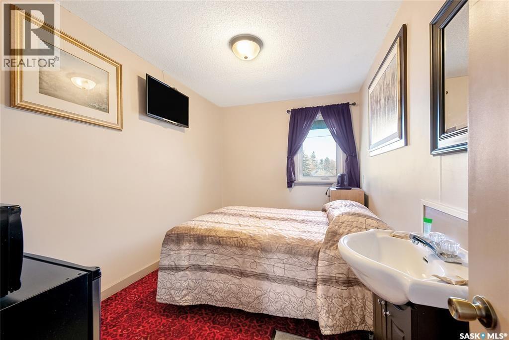 301 11 HIGHWAY photo 21