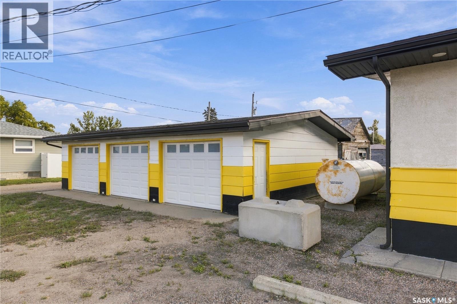 301 11 HIGHWAY photo 39