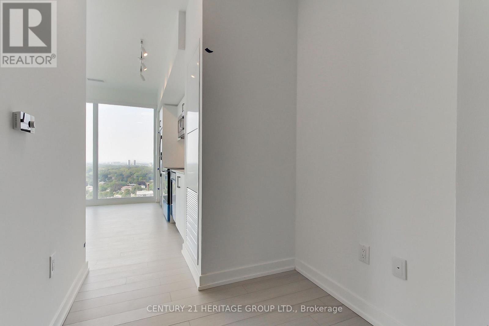 1819 - 4010 Eglinton Avenue, Toronto (Humber Heights), Ontario  M9A 0G5 - Photo 4 - W13783088