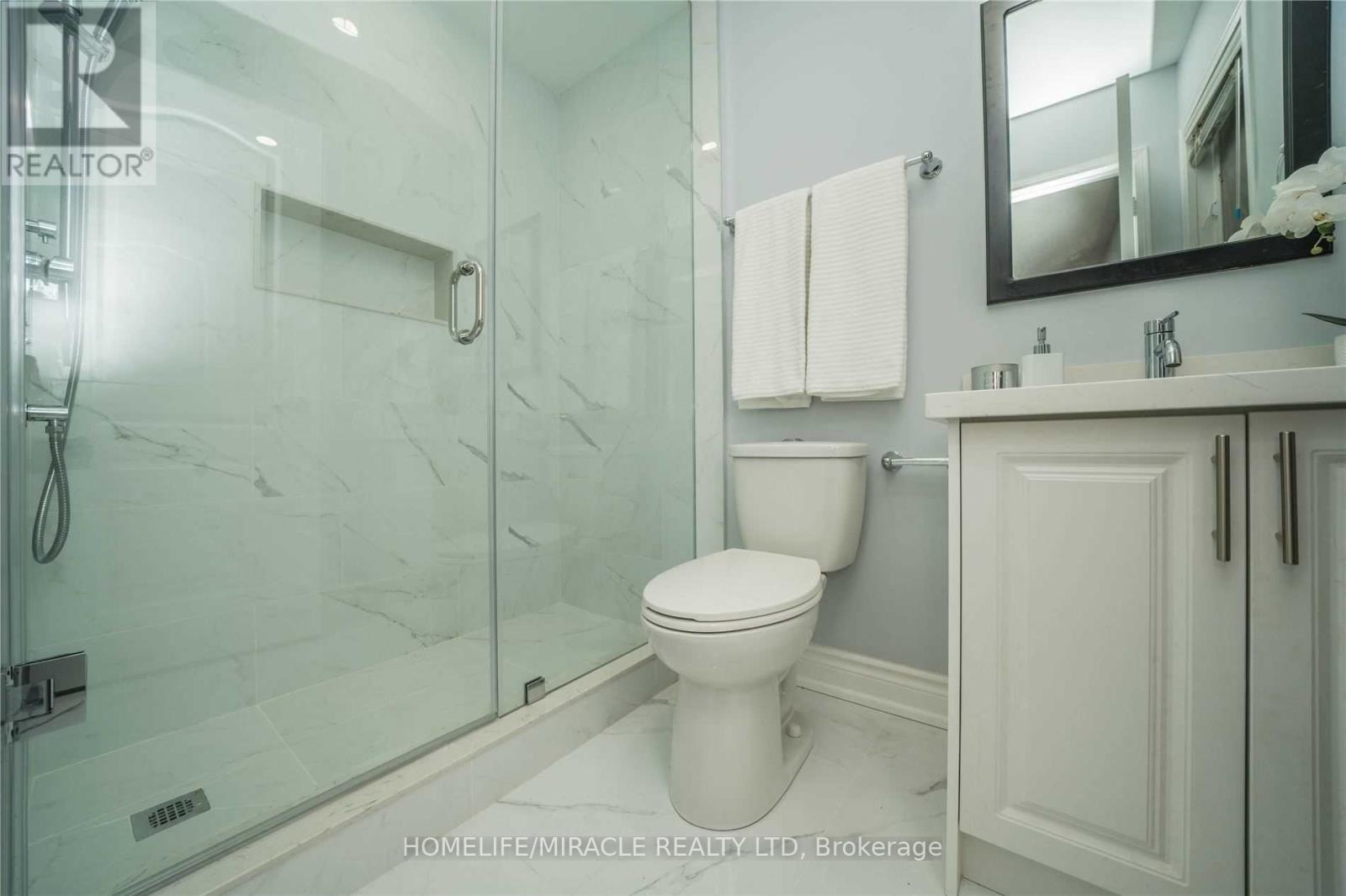 40 Trumpet Valley Boulevard, Brampton, Ontario  L7A 3N8 - Photo 11 - W13783110