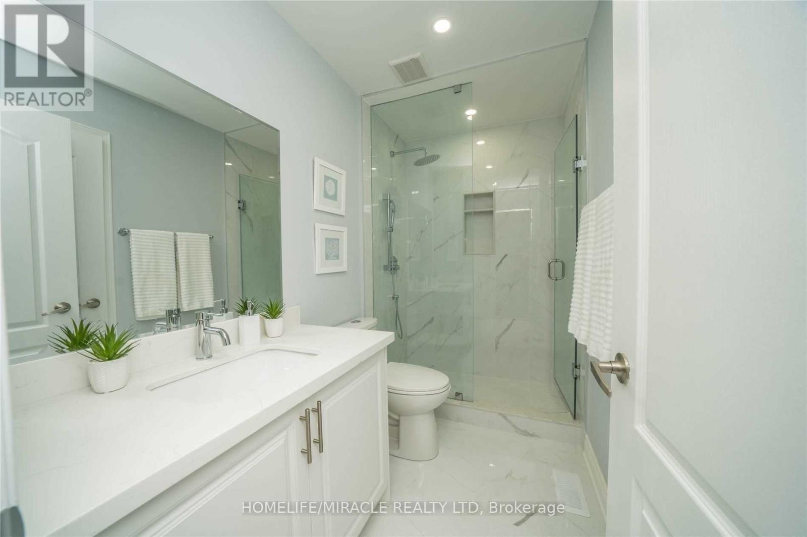40 Trumpet Valley Boulevard, Brampton, Ontario  L7A 3N8 - Photo 13 - W13783110