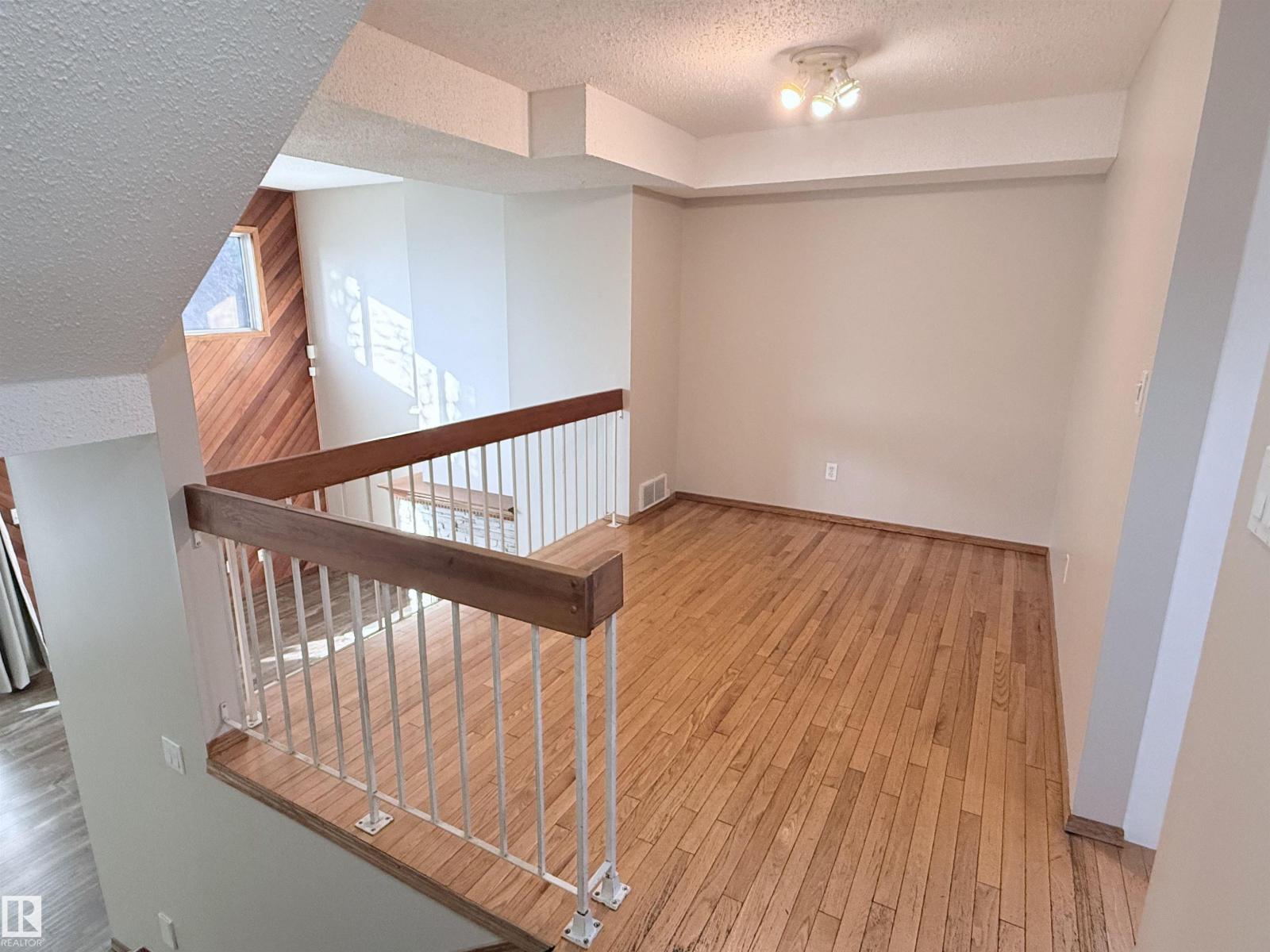 975 Millbourne Rd E Nw, Edmonton, Alberta  T6K 0T2 - Photo 12 - E4508672