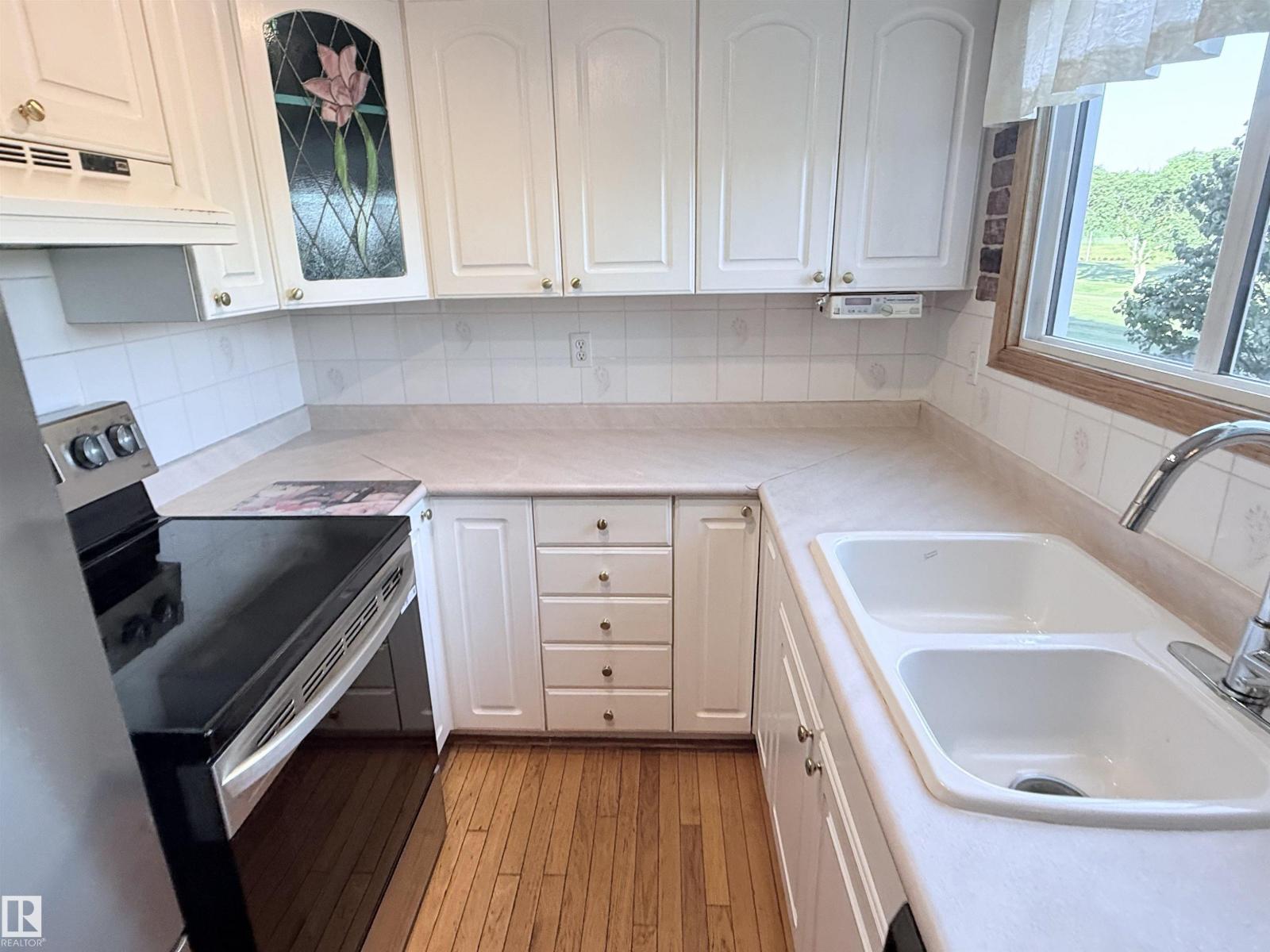 975 Millbourne Rd E Nw, Edmonton, Alberta  T6K 0T2 - Photo 16 - E4508672