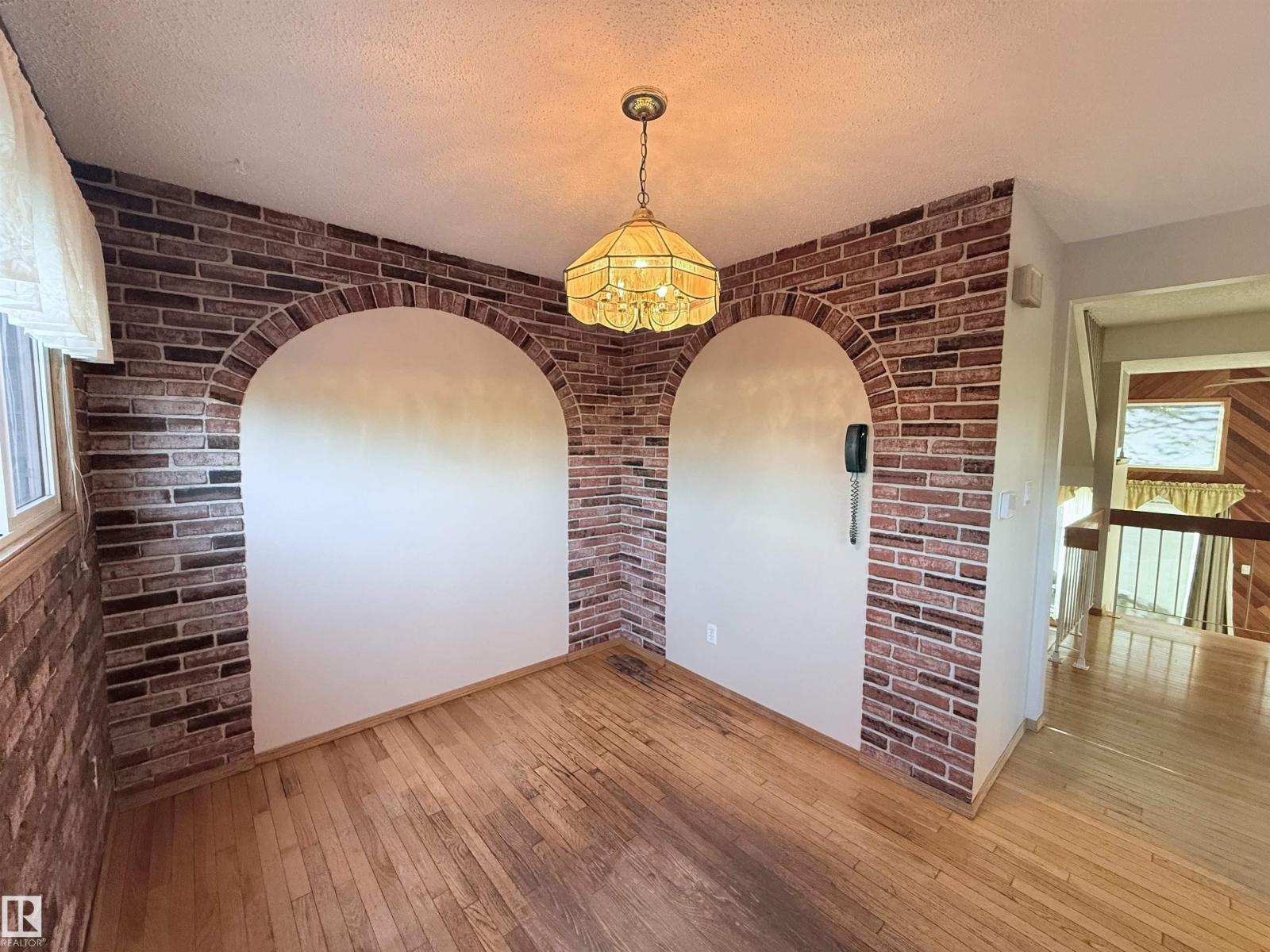 975 Millbourne Rd E Nw, Edmonton, Alberta  T6K 0T2 - Photo 21 - E4508672