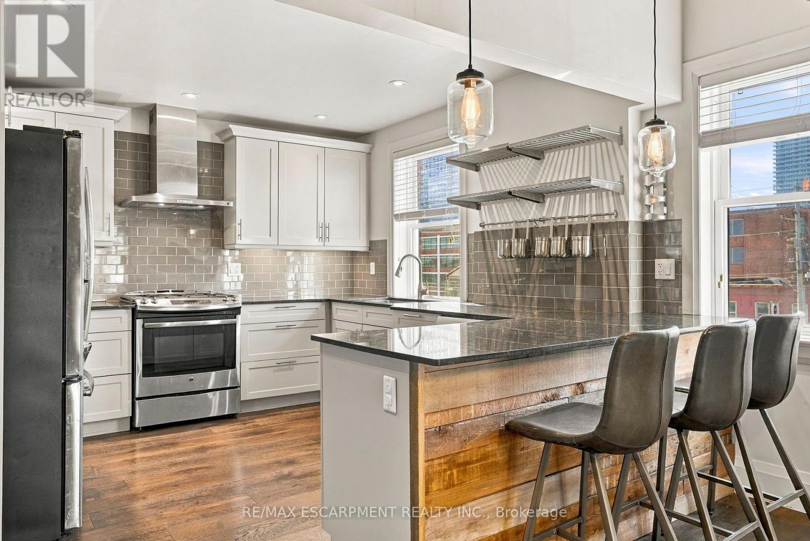 4 - 172 1/2 James Street N, Hamilton (Corktown), Ontario  L8R 2L1 - Photo 6 - X13783078