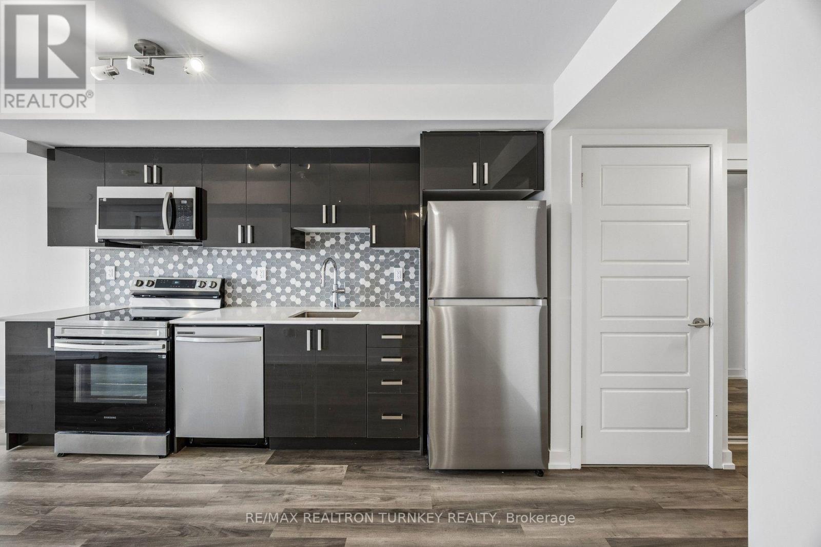 912 - 1435 Celebration Drive, Pickering, Ontario  L1W 0C4 - Photo 27 - E13781386