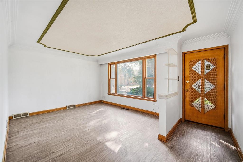 529 Gertrude Avenue, Winnipeg, Manitoba R3L 0N1 - Photo 4 - 202623105