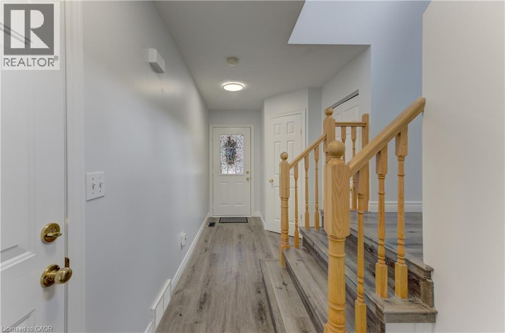 612 Brandenburg Boulevard, Waterloo, Ontario  N2T 2V3 - Photo 9 - 40859764