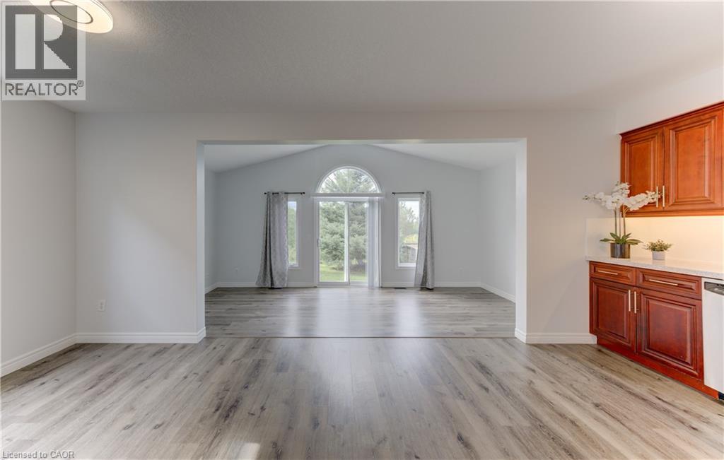 612 Brandenburg Boulevard, Waterloo, Ontario  N2T 2V3 - Photo 11 - 40859764