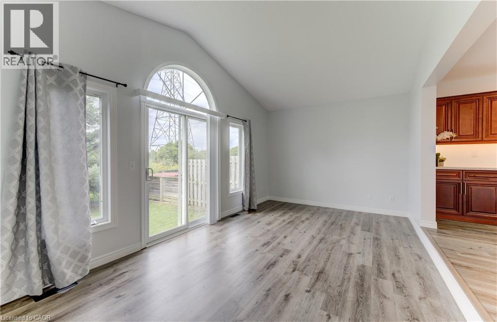612 Brandenburg Boulevard, Waterloo, Ontario  N2T 2V3 - Photo 25 - 40859764